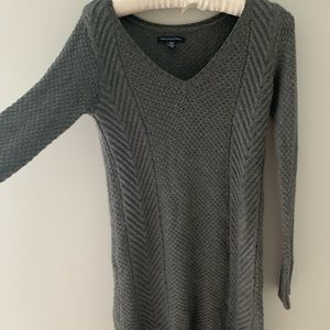 American Eagle Vneck sweater dress
